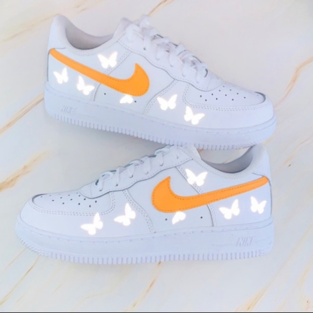Butterfly Custom Air Force 1’s - Picture 5 of 9